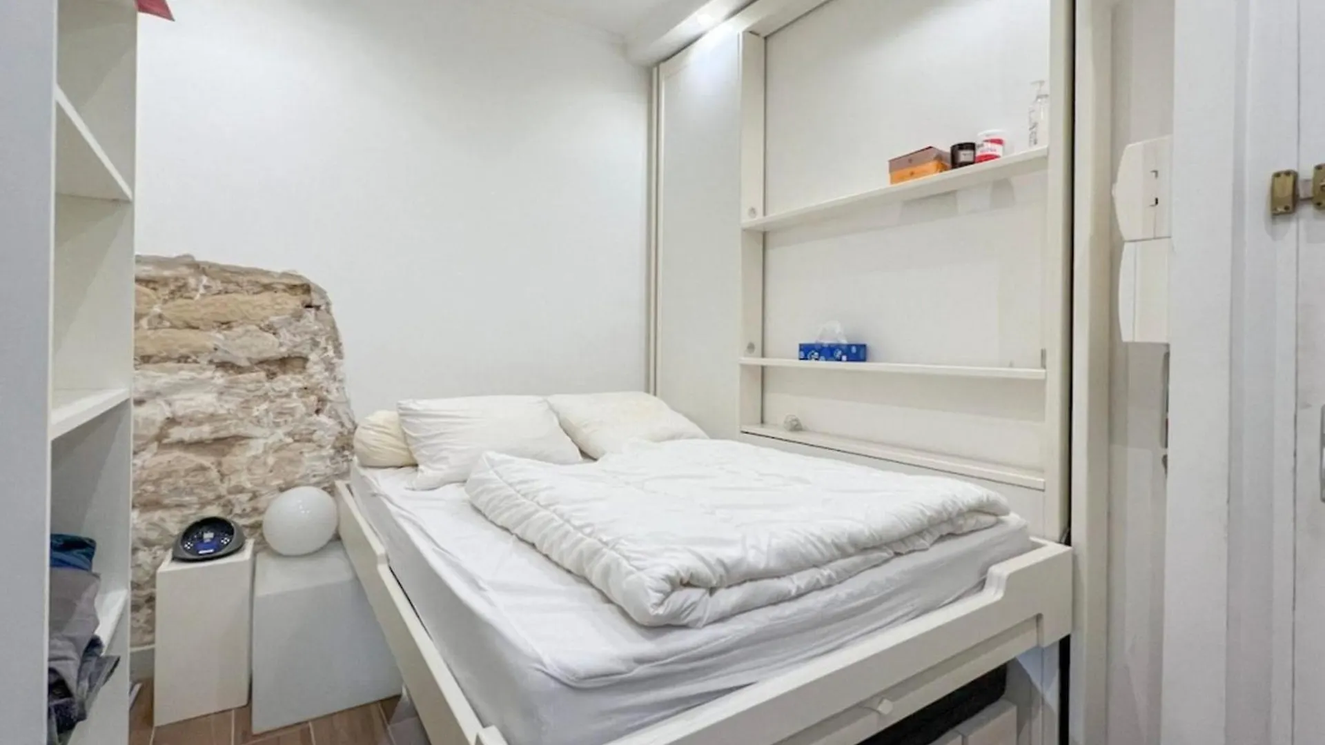 Flexliving - - Gerard *